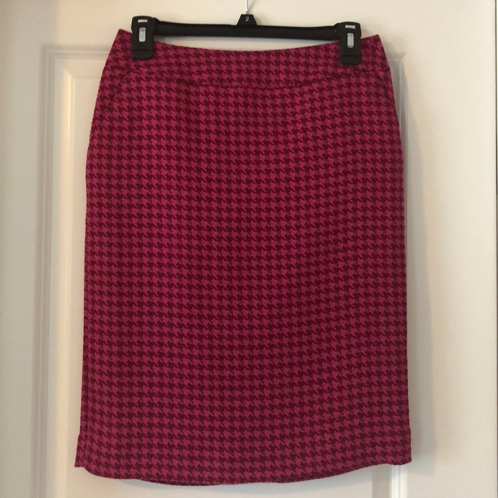 Merona Magenta houndstooth pencil skirt